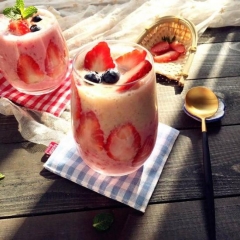 夏天吃草莓的正确打开方式