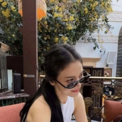 一件千禧感满满的夏日单